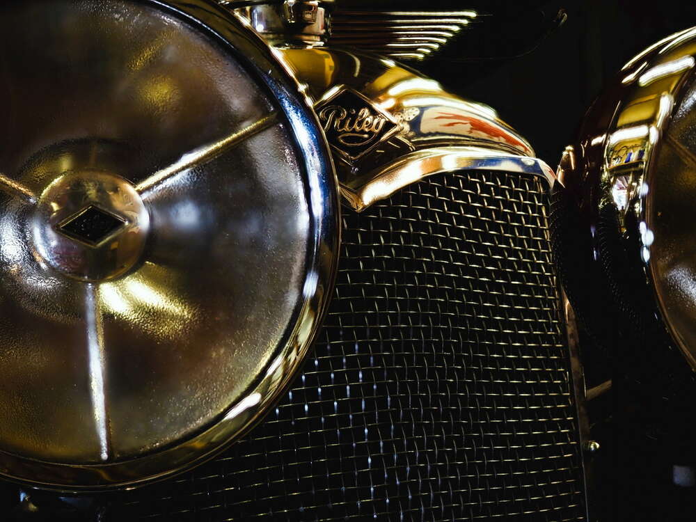 Riley Grill - Colin Fiske