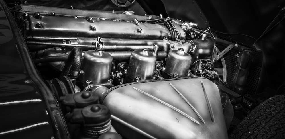 Under The Bonnet - Colin Fiske